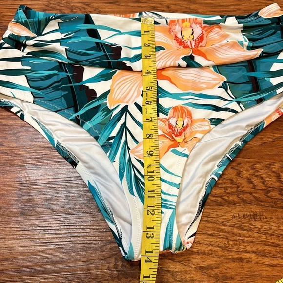 Cupshe High Waisted Floral Plus Size Bikini Bottom 1X - Picture 7 of 9